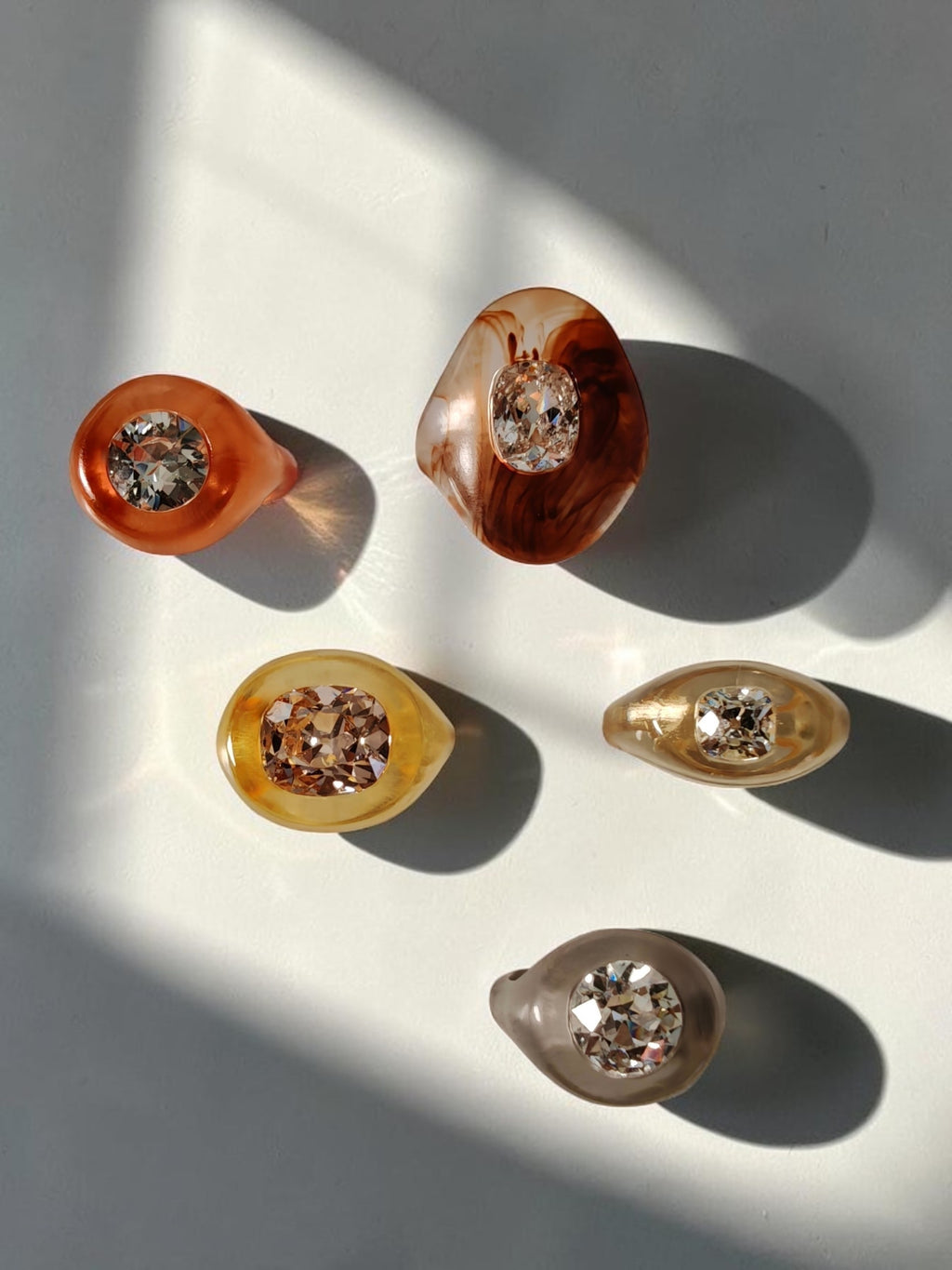 Special Edition Fall: Old mine diamond and lucite ring