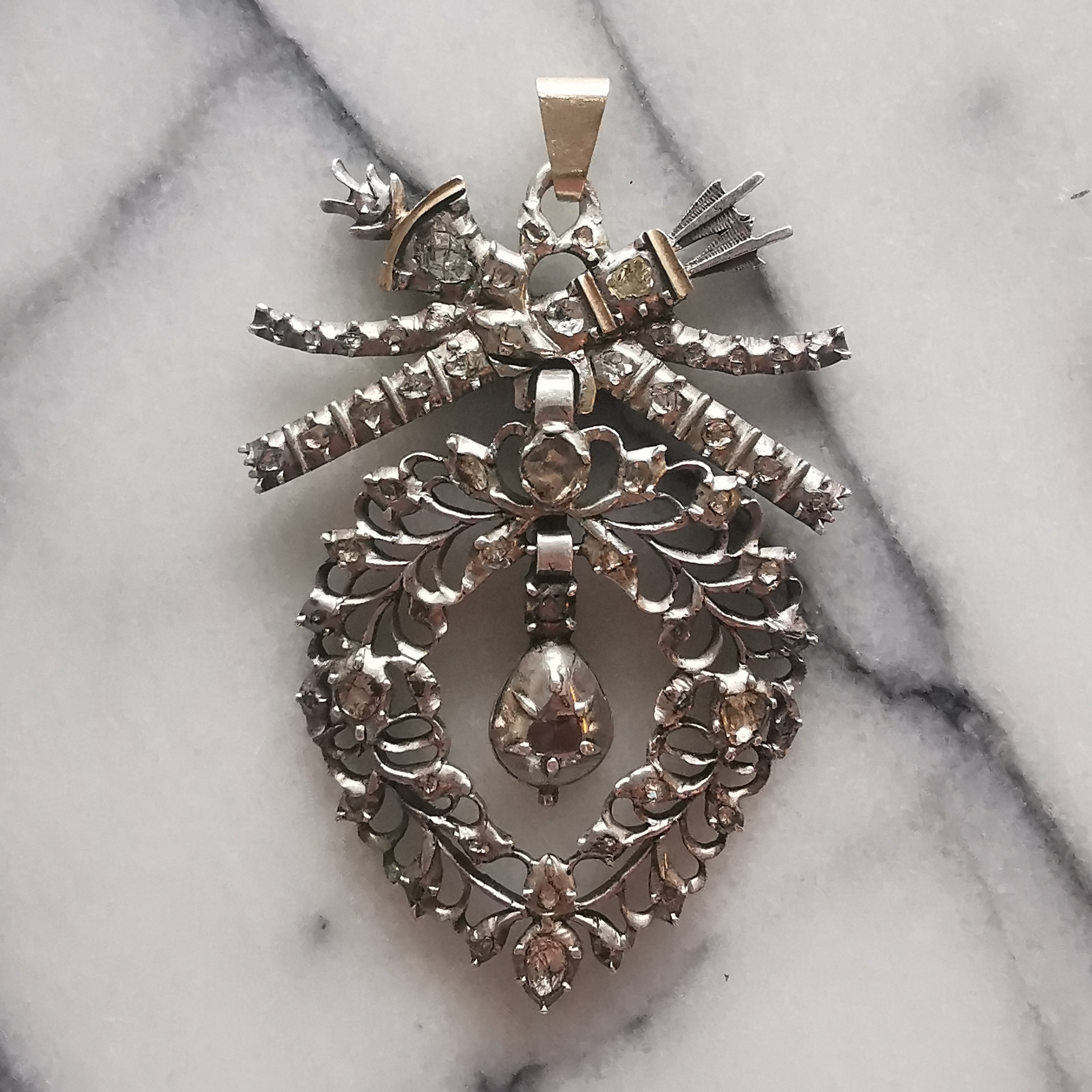 Flemish "Vlaams" Diamond Heart Pendant